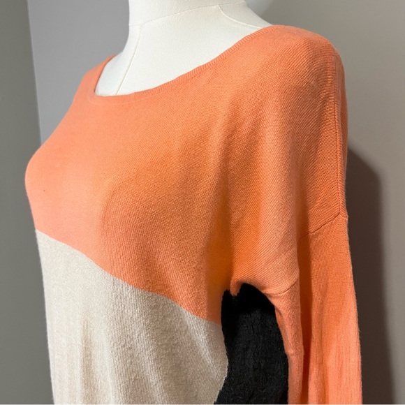 Vertical Design Zipper Back Colorblock Lightweight Tunic Sweater Size S - Picture 2 of 7